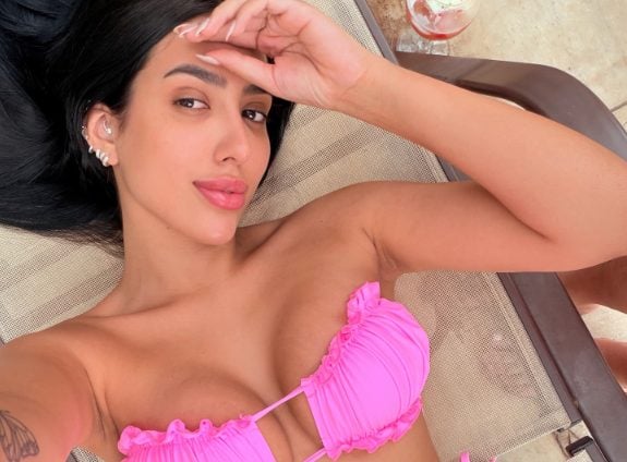 ex-affair-do-pai-da-filha-de-any-awuada-retruca-garota-do-job:-‘problematica’