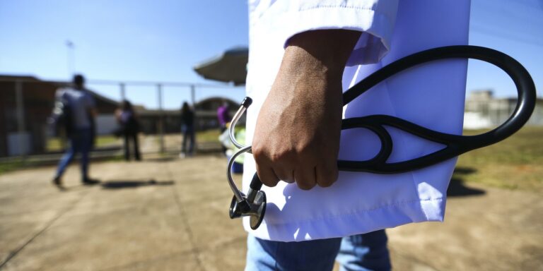 Dados do processo seletivo do 1º semestre de 2026 do Pouni mostram que seis dos dez cursos mais escolhidos pelos acreanos são da saúde