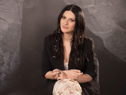 laura-pausini-revela-expectativa-por-show-em-estadio-no-brasil:-“coracao-bate-forte”