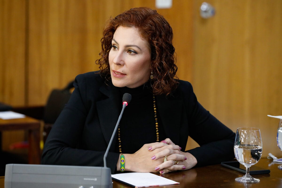 julgamento-de-carla-zambelli-na-italia-e-suspenso