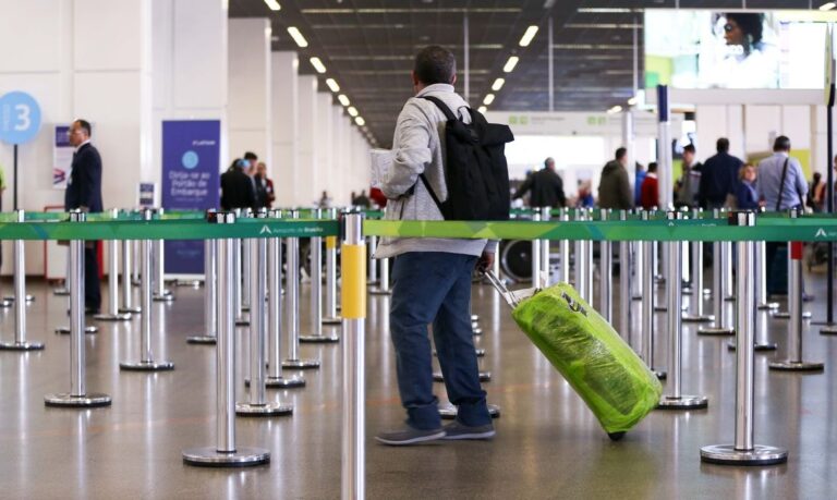 Turismo no Brasil fecha 2025 no maior nível em 14 anos, aponta IBGE