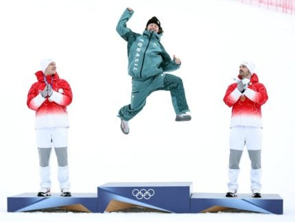 jogos-de-inverno:-lucas-pinheiro-cai-e-fica-fora-da-disputa-por-outra-medalha-nas-olimpiadas