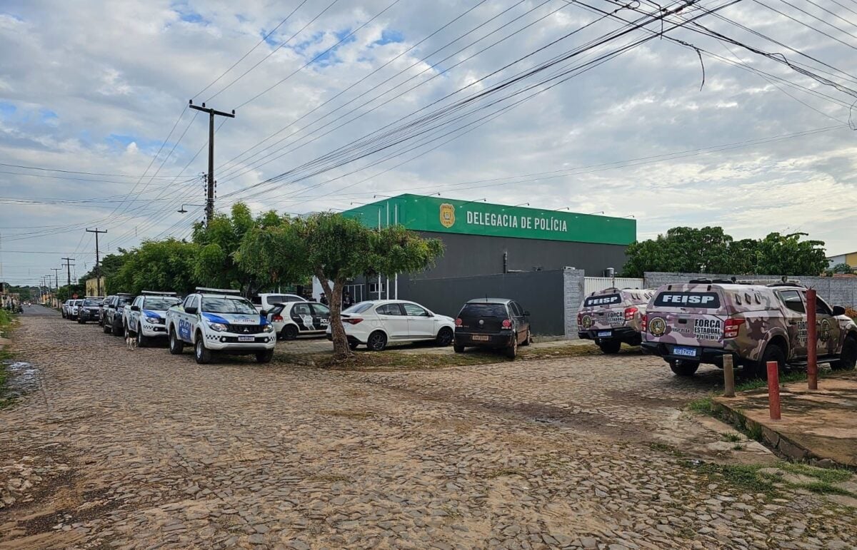 corpo-de-homem-misterioso-e-encontrado-com-maos-e-pes-amarrados