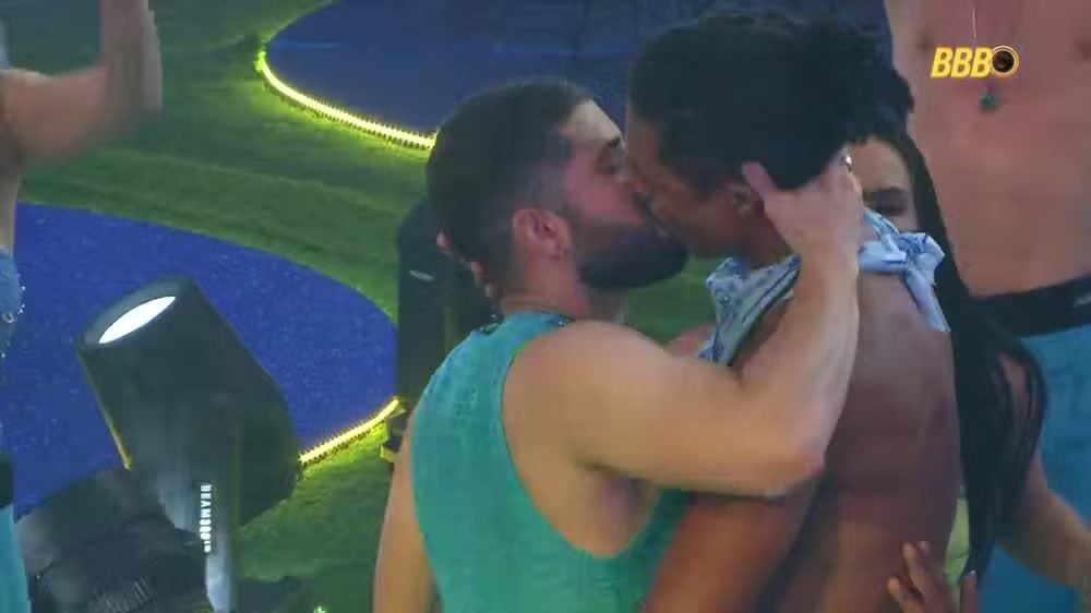 bbb-26:-marcelo-faz-revelacao-sobre-breno-apos-eliminacao