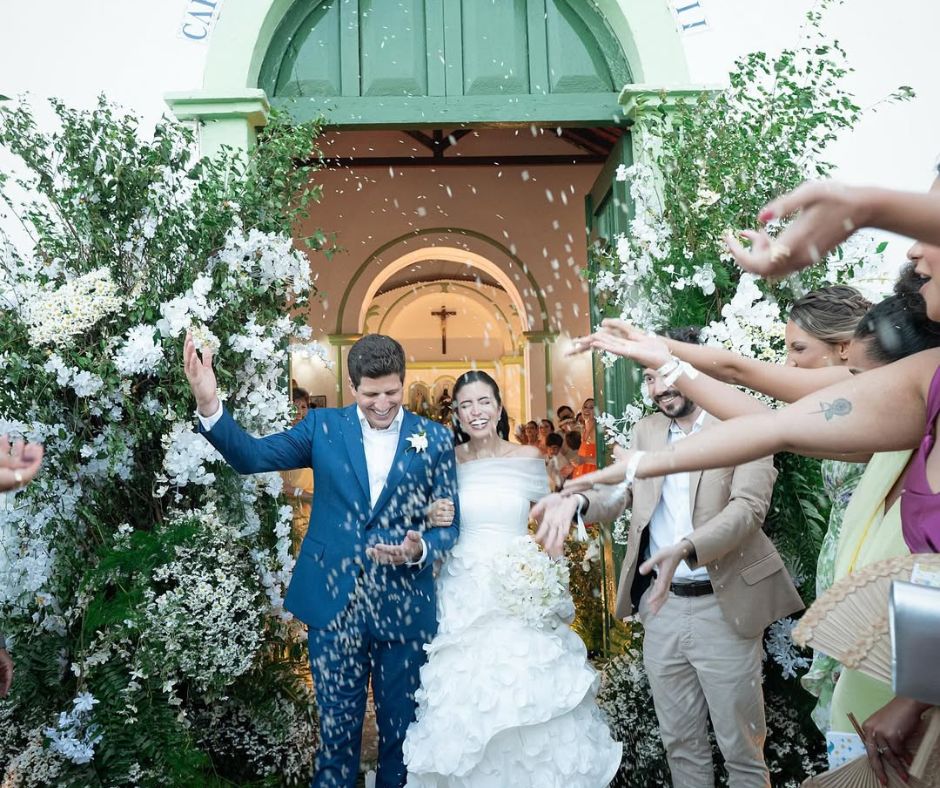 video:-joao-campos-e-tabata-amaral-celebram-casamento