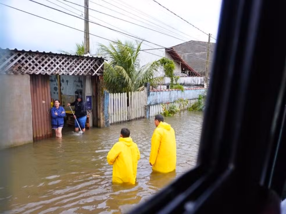 chuvas-intensas-colocam-seis-estados-em-alerta-de-grande-perigo-no-brasil
