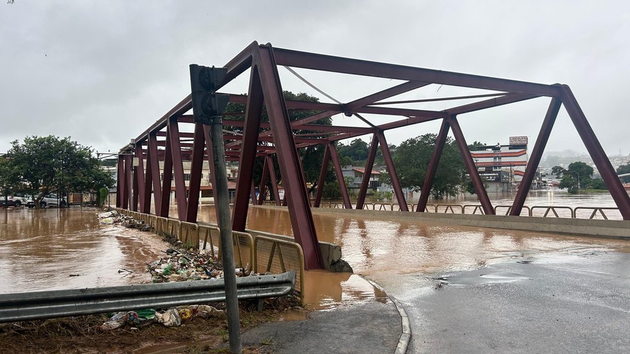 chuvas-na-zona-da-mata:-numero-de-mortos-sobe-para-46-em-mg