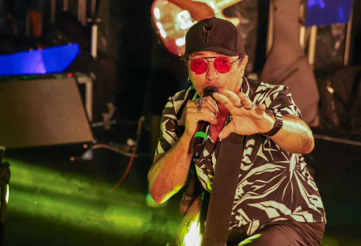 Com 40 anos de trajetória no Carnaval, o cantor Álamo Kário é uma das atrações confirmadas na festa deste ano em Rio Branco.