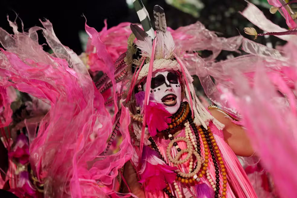 Apuração das notas do Grupo Especial do Carnaval 2026 no Rio de Janeiro.