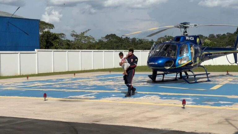 Helicóptero salva criança picada por surucucu em área isolada no interior do Acre; confira