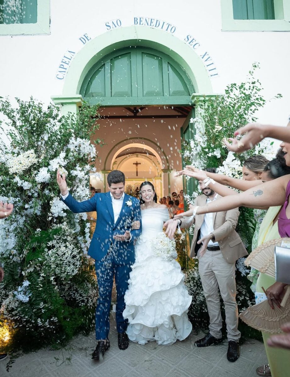 João Campos e Tabata Amaral celebram casamento em cerimônia com autoridades