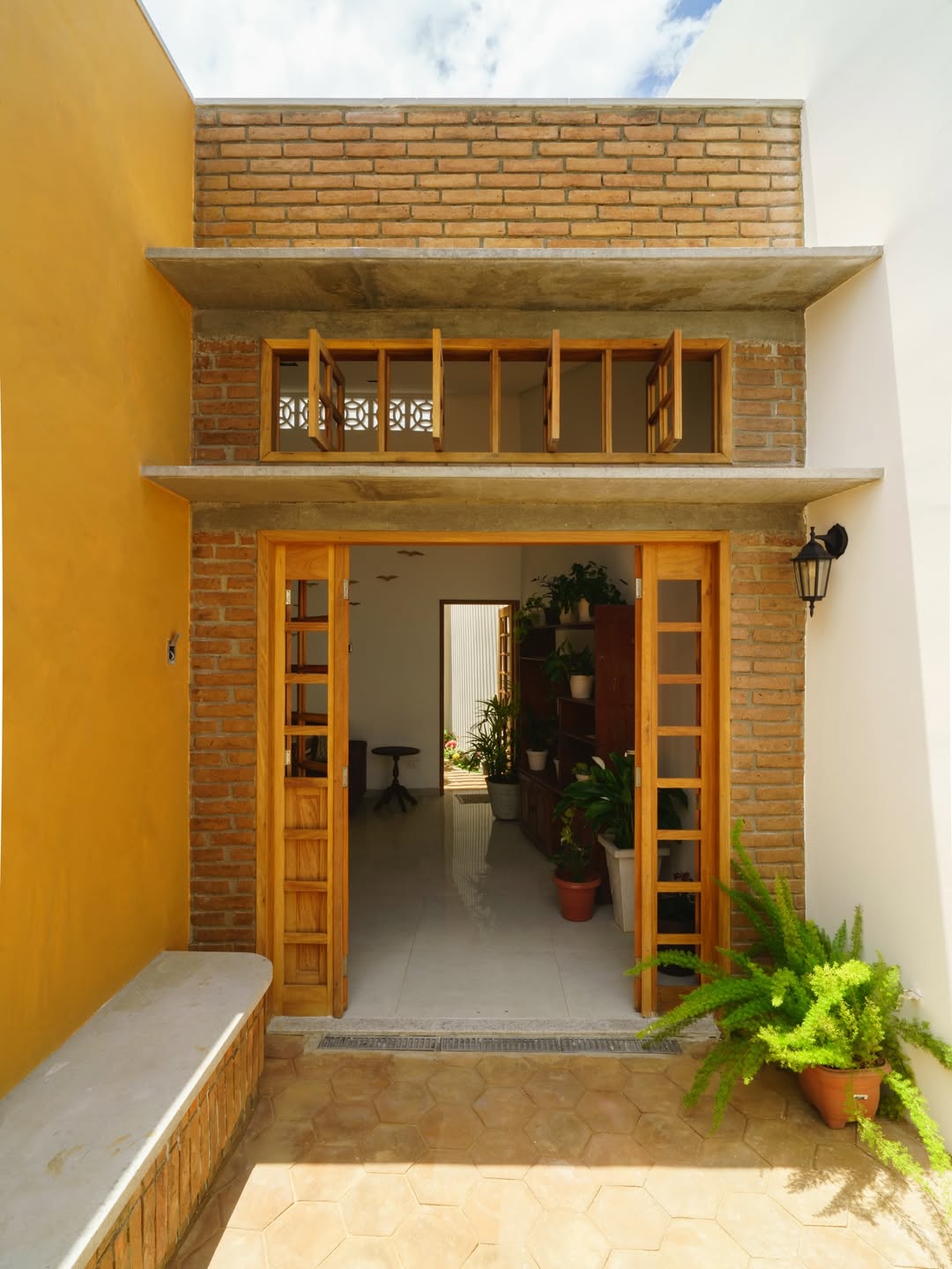 Reforma de residência em Feira Nova venceu o ArchDaily Building of the Year 2026 na categoria “Casas”, com mais de 120 mil votos em votação internacional. 