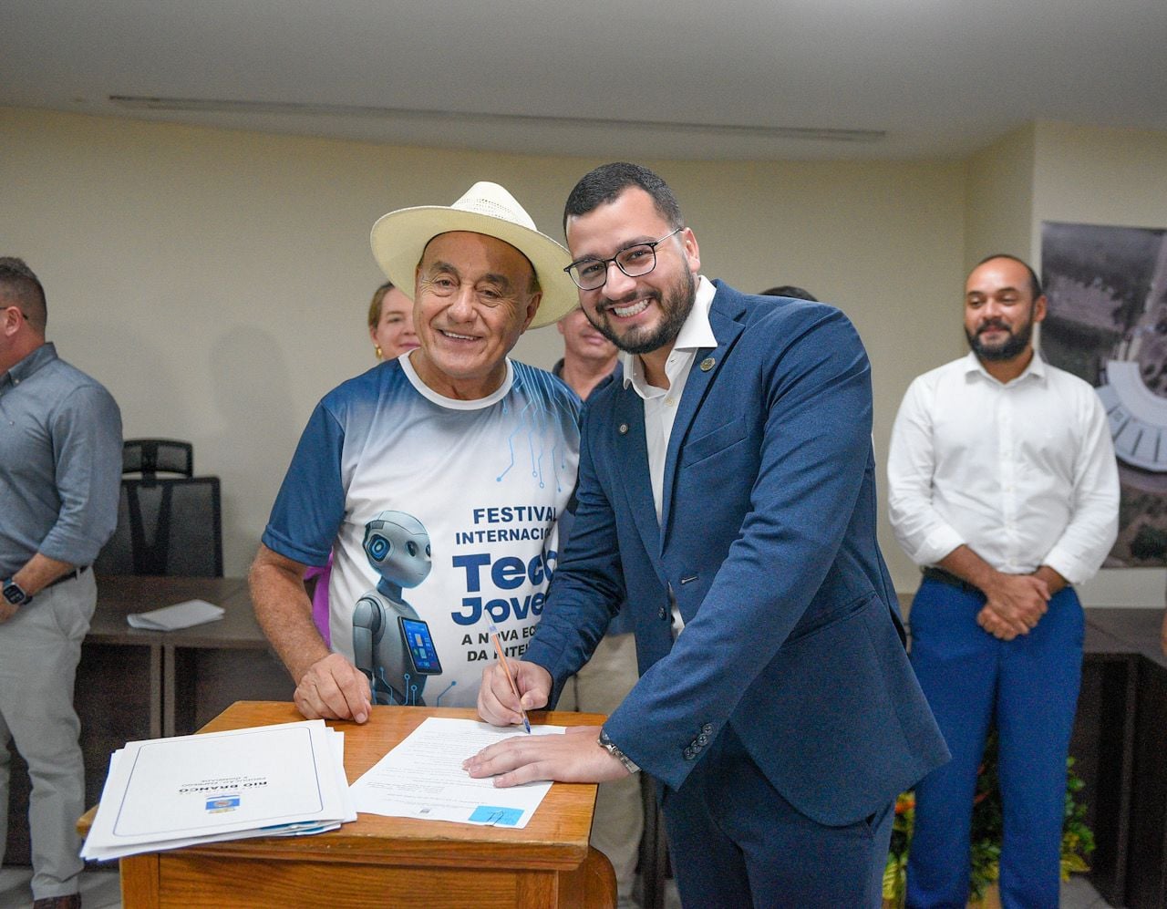 Prefeitura publica lei que garante atendimento prioritário a pessoas com fibromialgia em Rio Branco