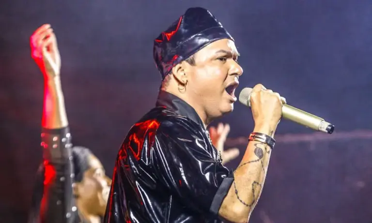 Ferdiney perdeu a visão do olho direito, passou pela amputação do antepé esquerdo e iniciou tratamento de hemodiálise após AVC.