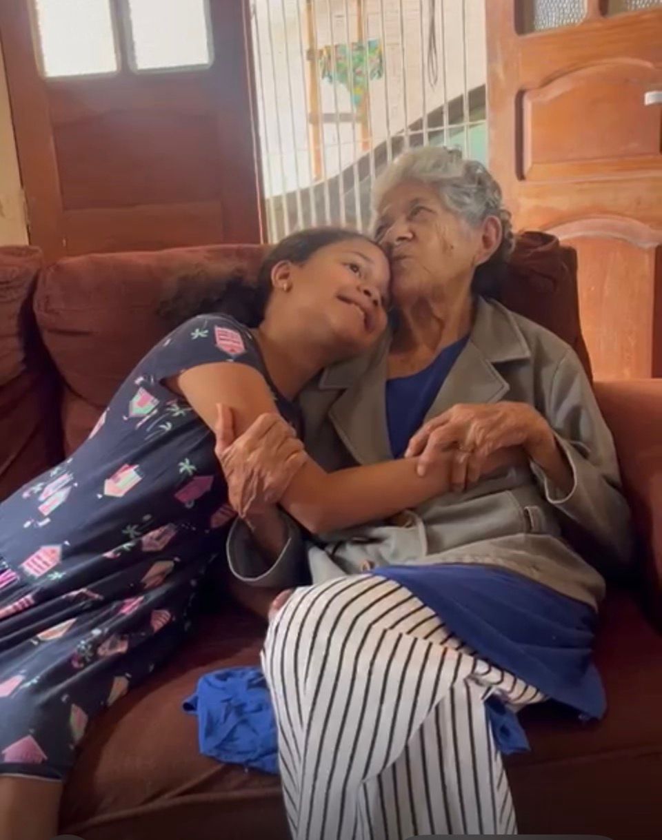 Isabella com a bisavó