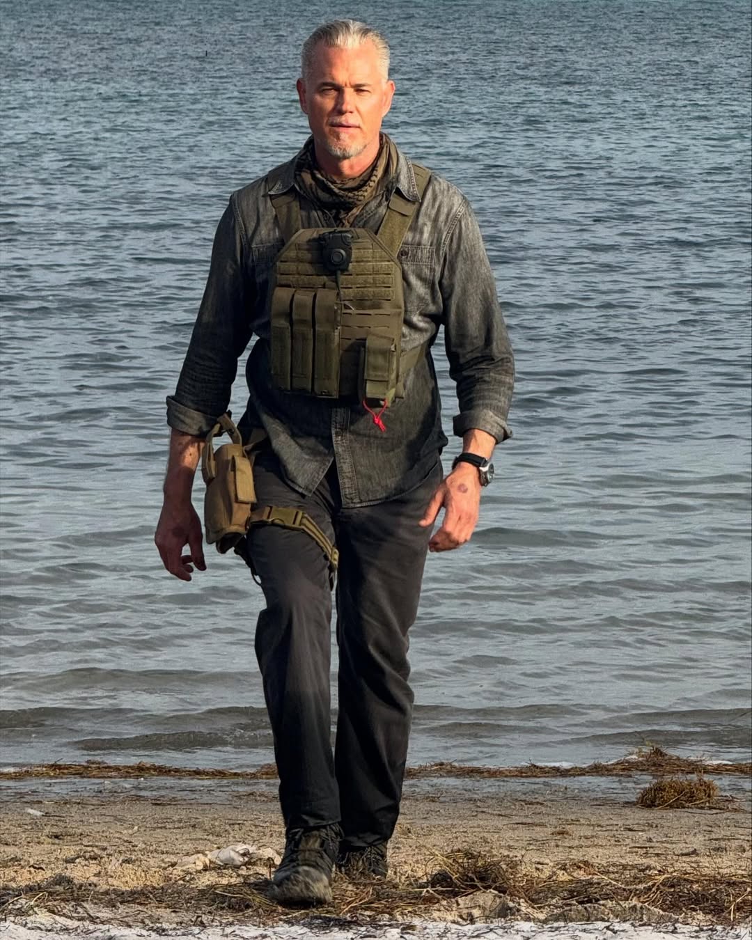 O ator norte-americano Eric Dane construiu uma trajetória marcada por personagens fortes e presença constante na televisão dos Estados Unidos