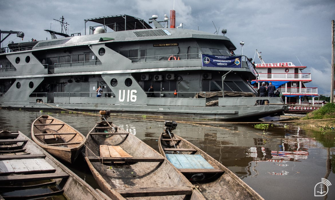 Navio “Doutor Montenegro” realiza atendimentos de saúde básica em comunidades ribeirinhas da Amazônia