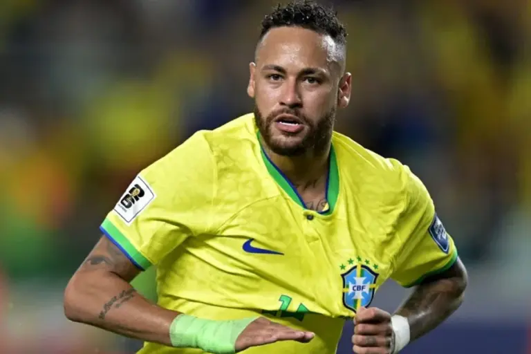Neymar terá três jogos para buscar chances com Ancelotti na Seleção