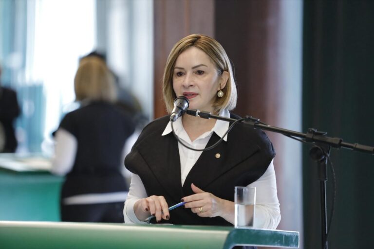 Socorro Neri vota a favor do Gás do Povo e programa pode beneficiar mais de 114 mil famĂlias no Acre