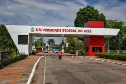 Ufac abre inscrições para cursos gratuitos de idiomas