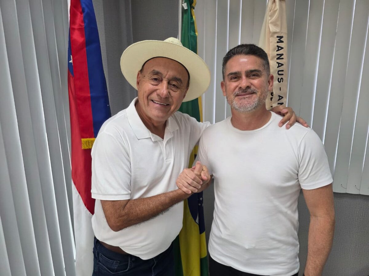  Davi Almeida, prefeito de Manaus, convidou o prefeito de Rio Branco, Tião Bocalom, a concorrer ao governo do Acre pelo Avante.