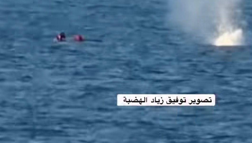 Imagens mostram forças militares de Israel atirando contra pescadores palestinos para impedir acesso a alimentos