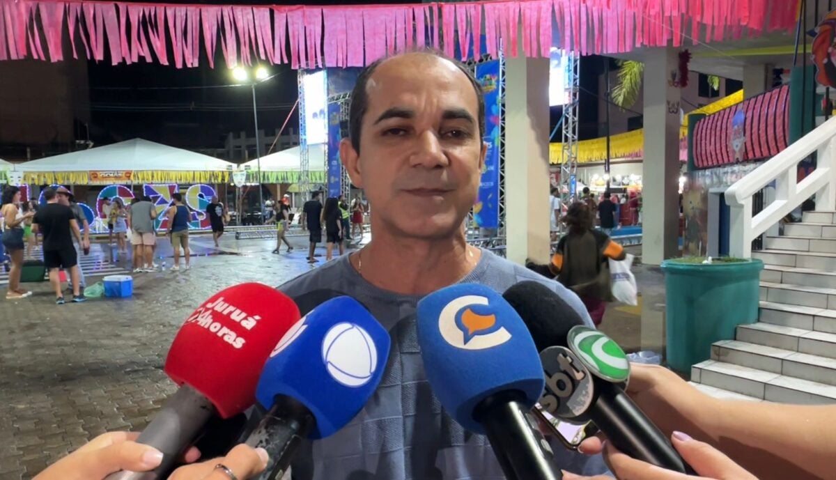 Prefeito avalia Carnaval Cultural como positivo, destaca segurança, novidades e forte presença do público mesmo com chuva na última noite.
