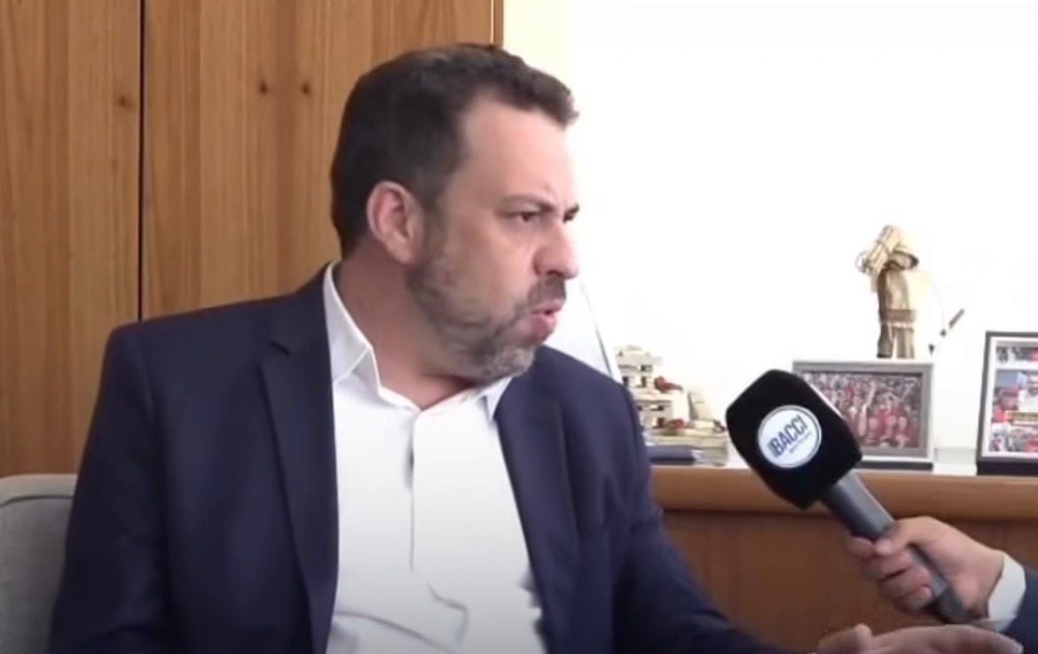 Guilherme Boulos declarou que não pretende concorrer nas próximas eleições, confirmou que seguirá no governo federal até o fim do mandato e reforçou que Lula é o único nome do grupo para 2026.