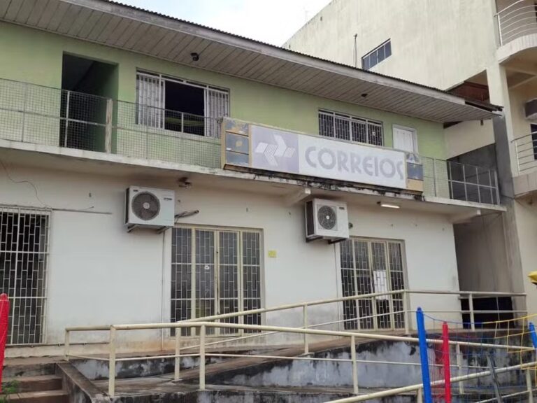 Após quatro meses fechada, agência dos Correios volta a funcionar em Porto Walter