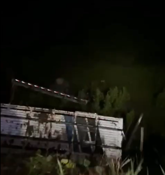 O acidente foi registrado na noite de quinta-feira na BR-364