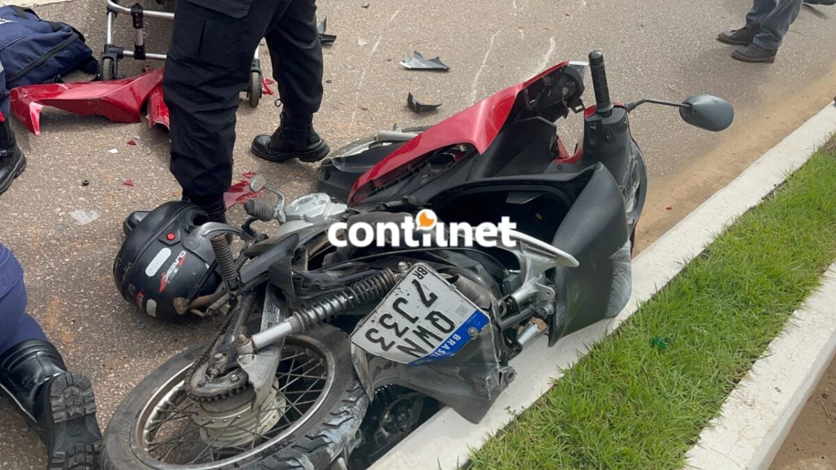 Veja momento em que motociclista é atingida após engavetamento
