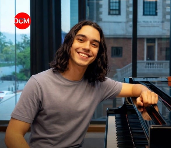 Aprovado em 1º lugar em Medicina, jovem recusa vaga e escolhe seguir carreira na música