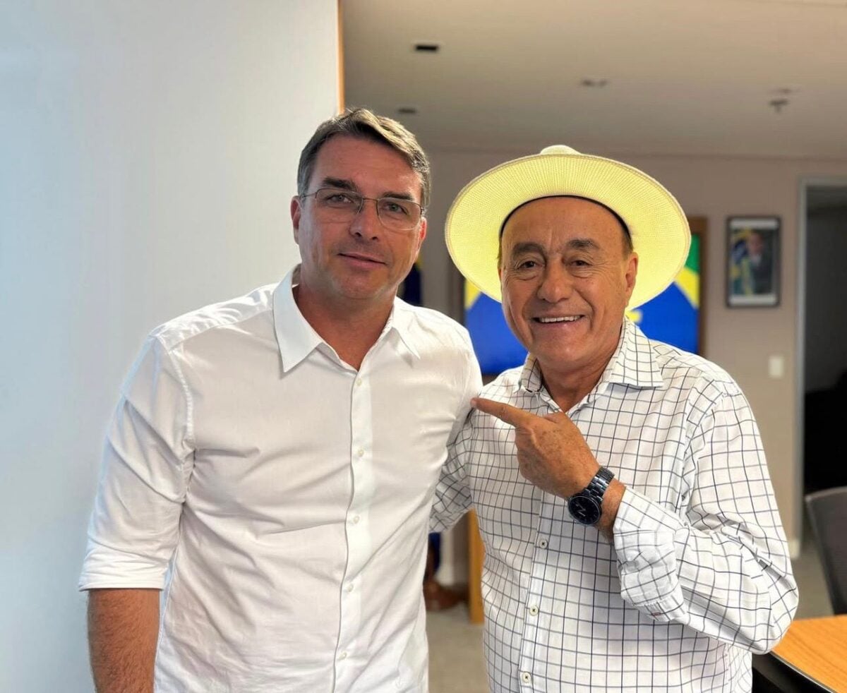 Em meio à crise no PL, Bocalom tem encontro com Flávio Bolsonaro em Brasília