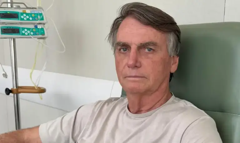 Bolsonaro diz que cela na Papudinha é melhor do que a na PF
