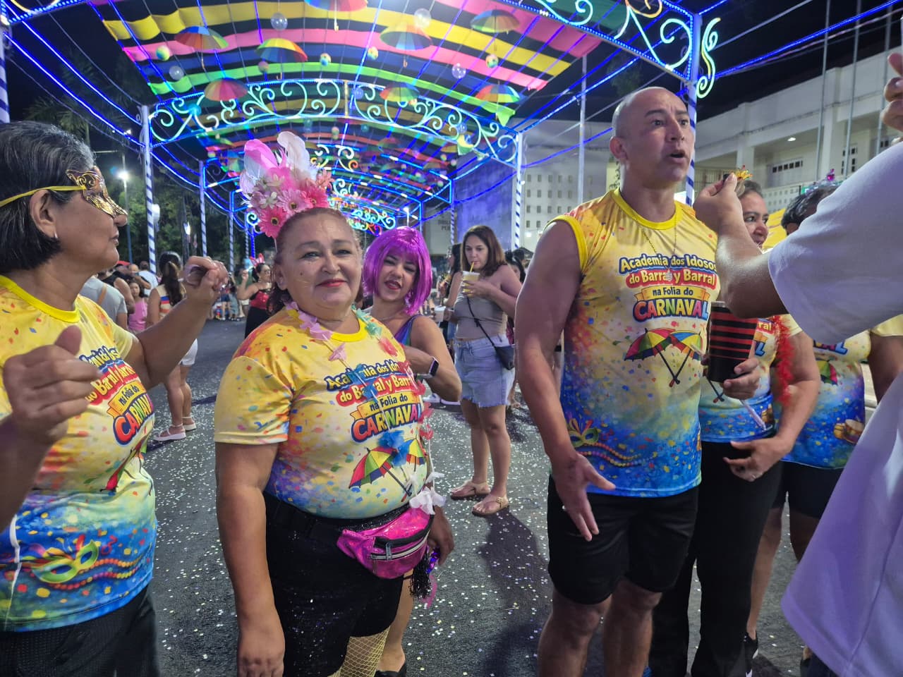 O grupo, que reúne cerca de 60 mulheres, se encontra semanalmente.