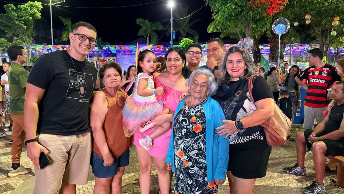 O grupo aproveitou o domingo para curtir o Carnaval em família | Foto: ContilNet