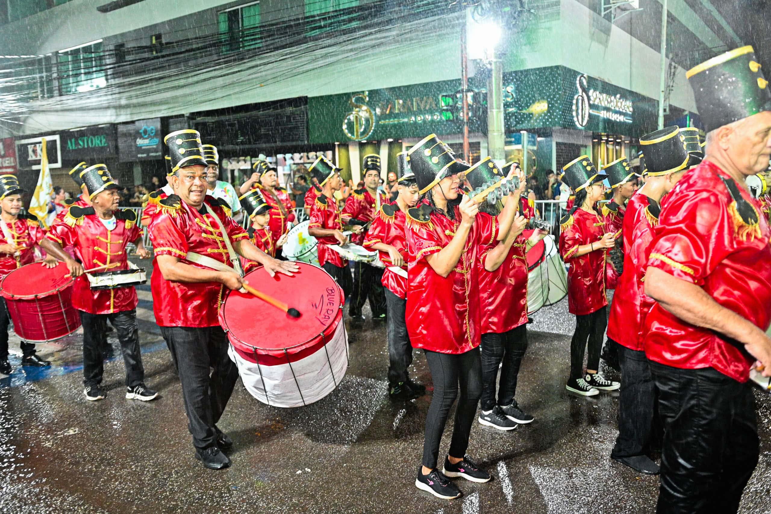 Alerta de chuvas intensas no Carnaval e feriadão
