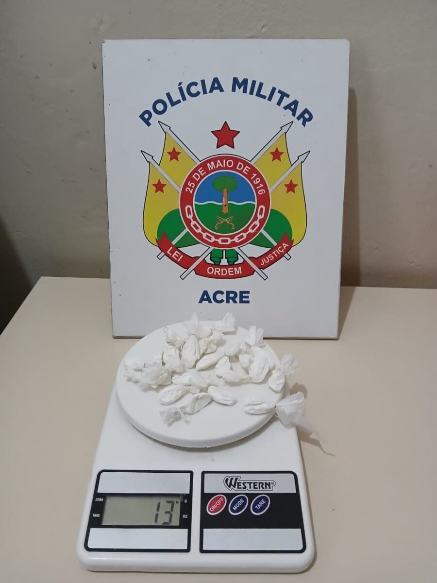 Adolescente é apreendido por tráfico de drogas durante festividades carnavalescas