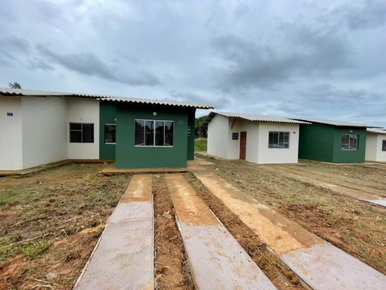 O governo do Acre entregou nesta quinta-feira (5) 91 novas unidades habitacionais na Cidade do Povo, em Rio Branco
