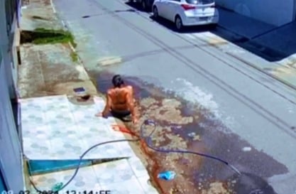 Mulher sofre queda ao lavar calçada e caso serve de alerta para acidentes domésticos