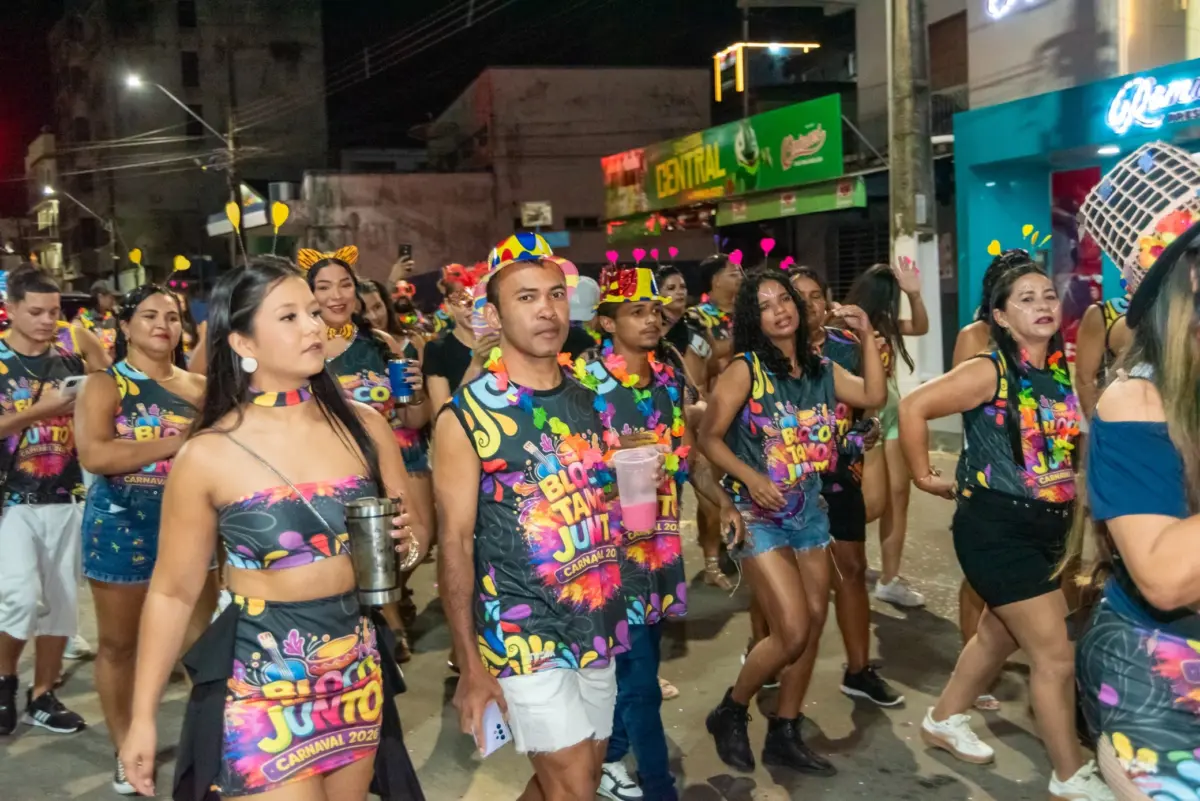 A segunda-feira (15) foi marcada pela apresentação de blocos e união no Carnaval Cultural Magid Almeida, em Cruzeiro do Sul. 