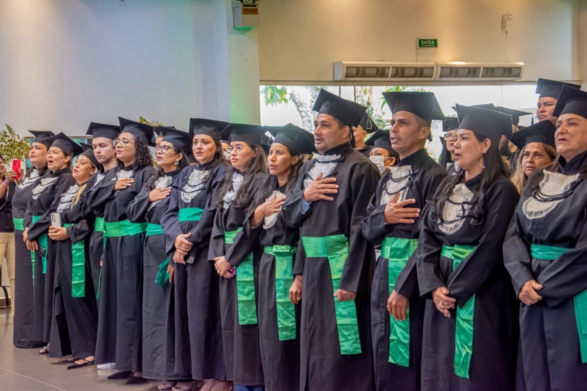 Diplomação estadual de 250 agentes comunitários de saúde e de endemias