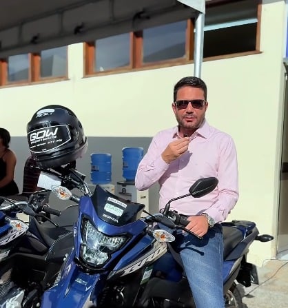 Governo do Acre entrega equipamentos, veículos e cestas básicas a municípios do estado