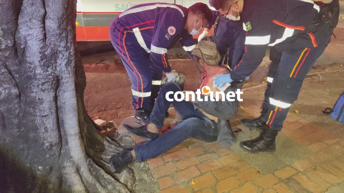 Após receber os primeiros atendimentos, o homem foi encaminhado à Unidade de Pronto Atendimento (UPA) Franco Silva, na Baixada da Sobral