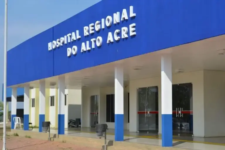 Governo publica suspensão da terceirização de hospital até esta quarta e abre o jogo sobre PCCR