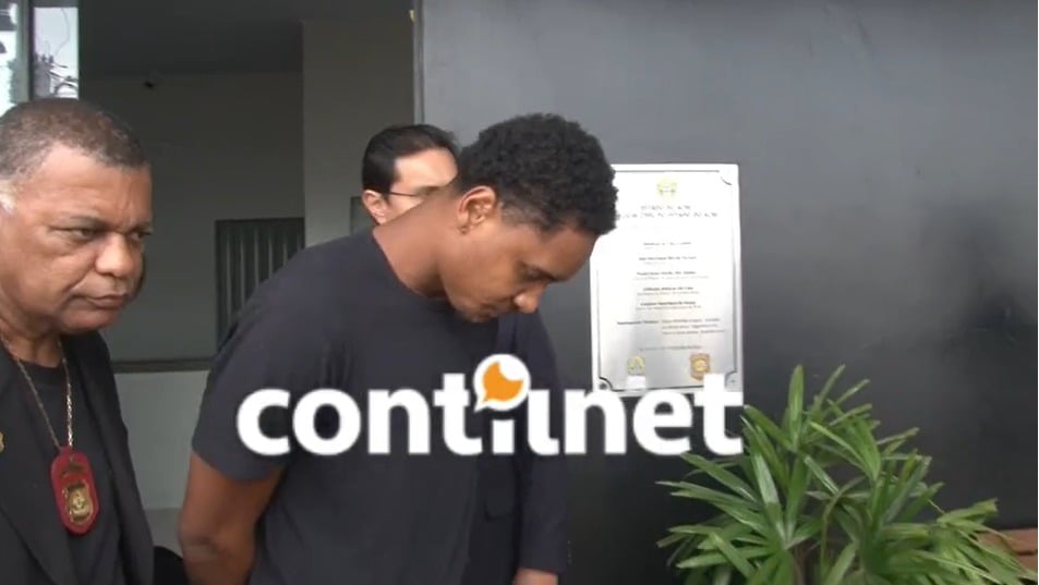 Veja o momento em que jogador do Vasco suspeito de estupro se entrega na Defla