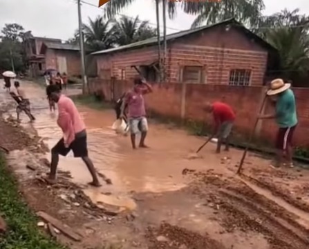 Moradores denunciam abandono e improvisam soluções para enfrentar lama