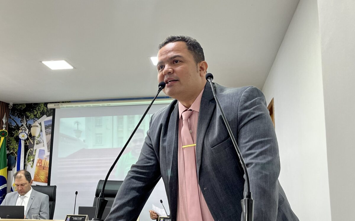 Vereador apresenta requerimento pedindo averiguação de contrato do transporte coletivo em Rio Branco