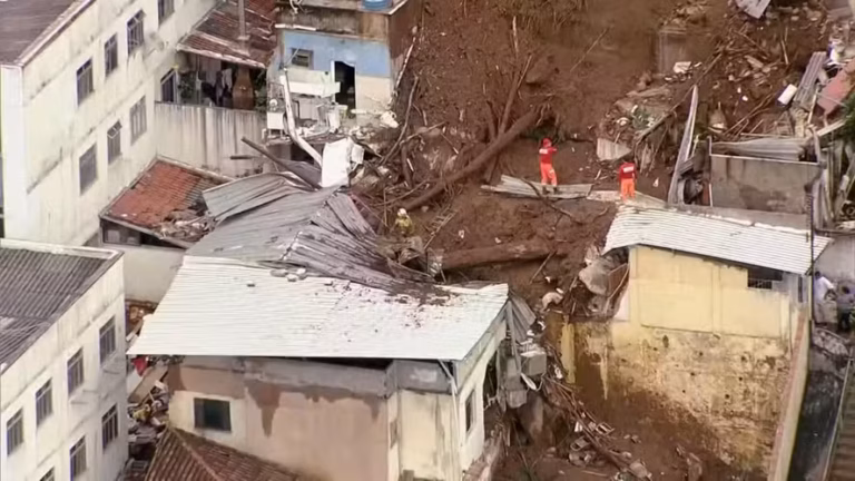 Chega a 59 número de mortes provocadas pela chuva em MG