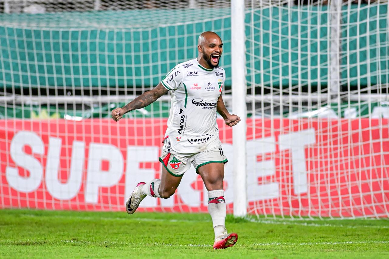 Vasco-AC perde nos pênaltis para o Velo Clube após empate no tempo normal